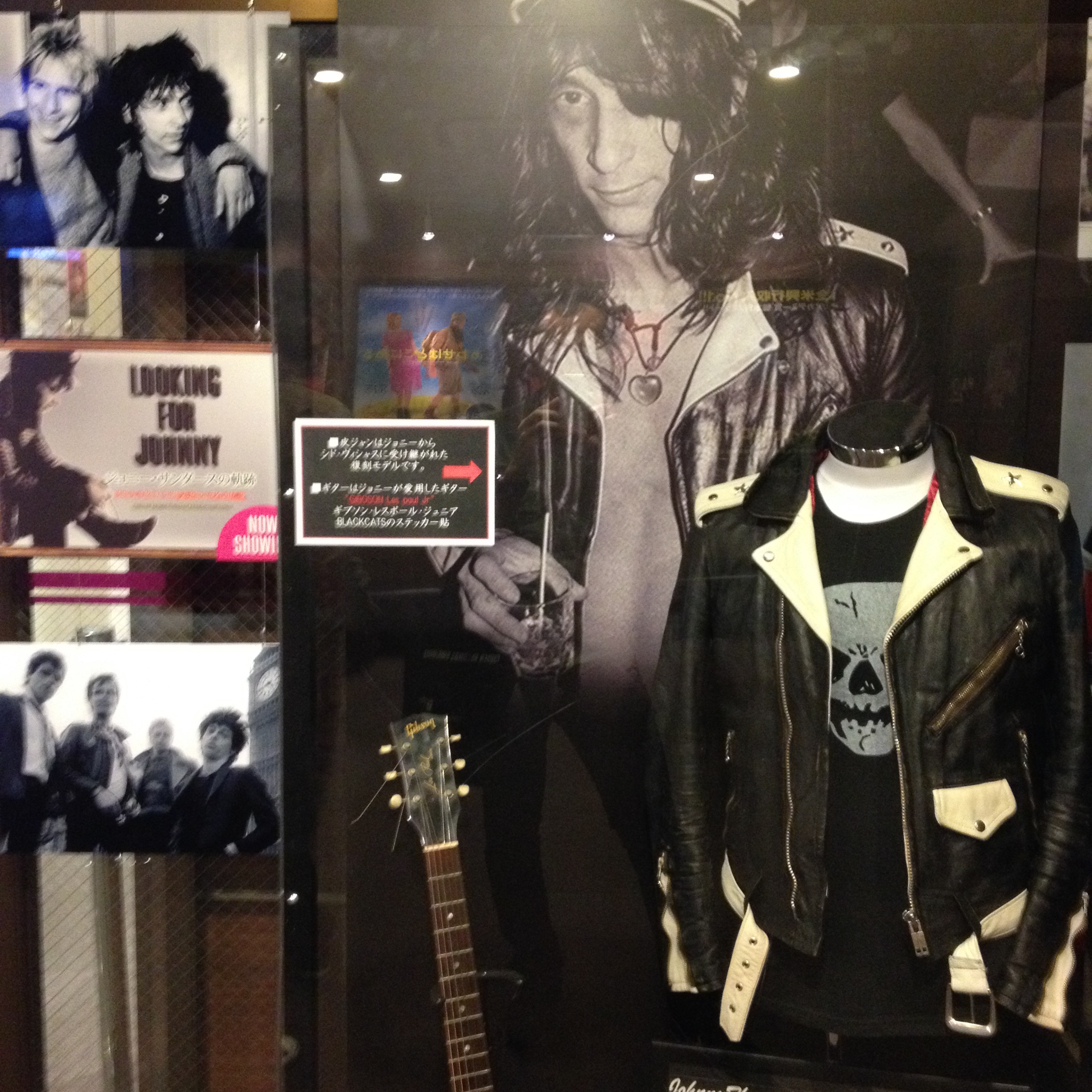 JOHNNY THUNDERS 映画『LOOKING FOR JOHNNY』