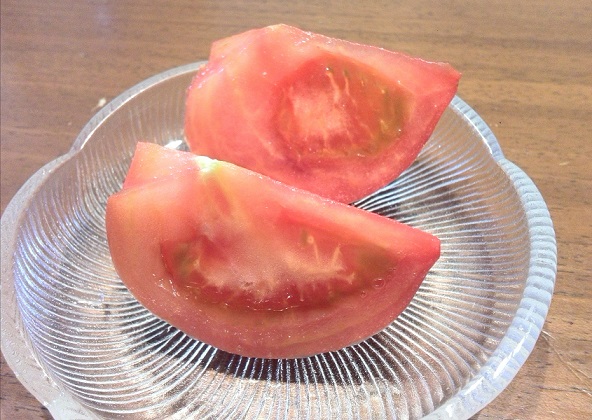 トマト（りんか409）を食べました(*^_^*)