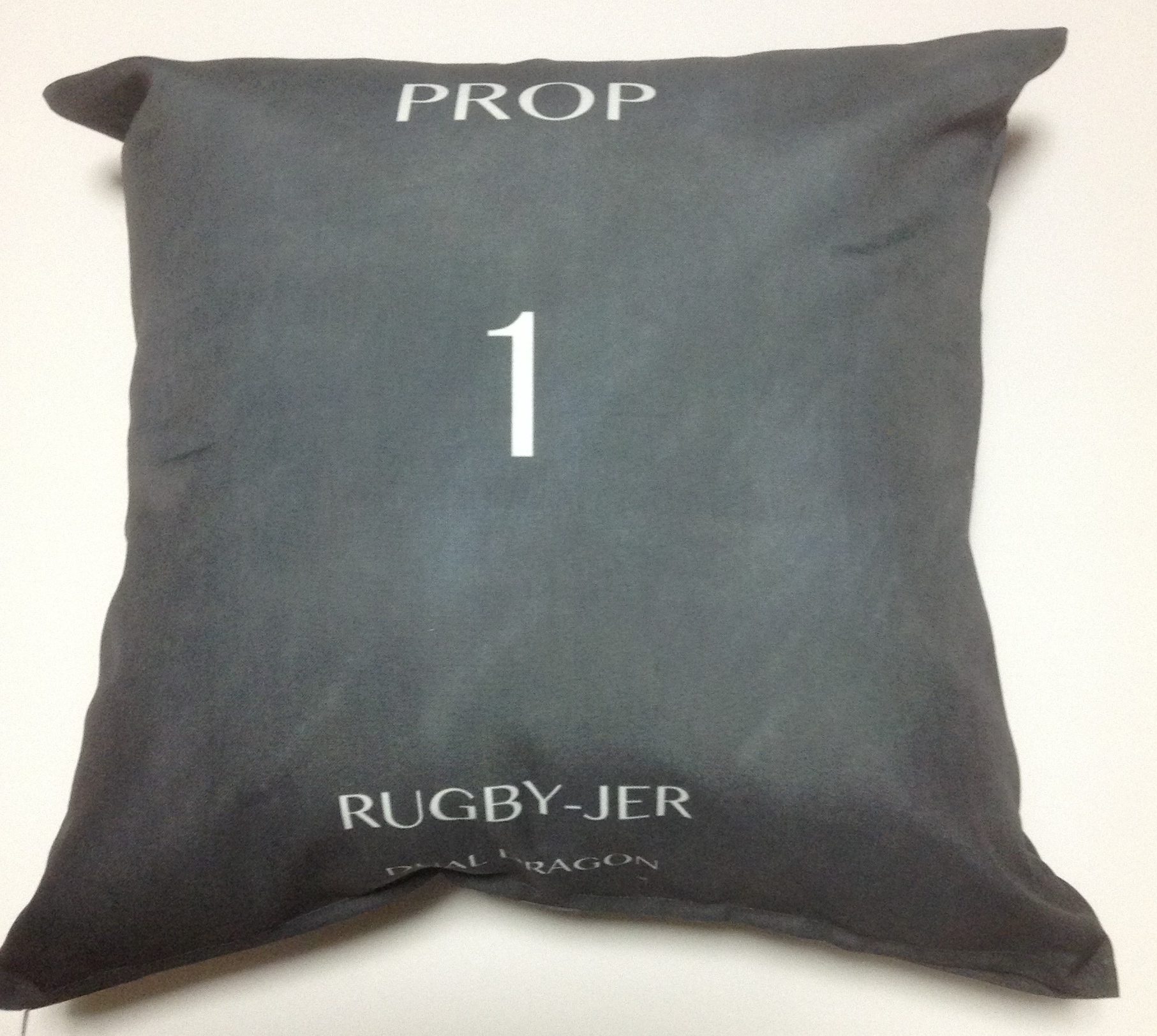 PROP 1 クッション　販売開始！
