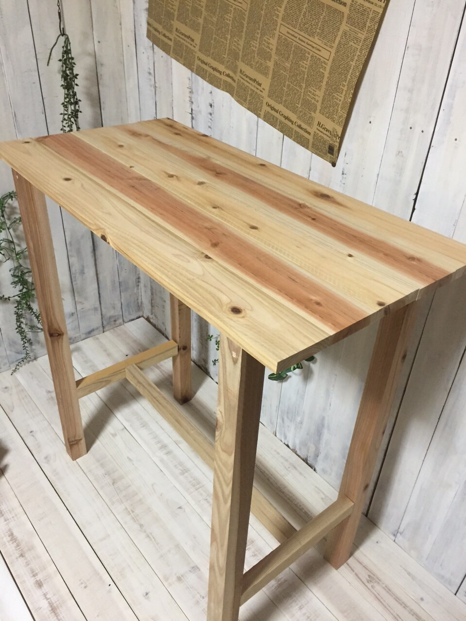 作業台を製作中です。