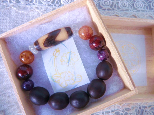 お客様のご感想♡届いてからずっと身につけたり持ち歩いてます(^o^)♪